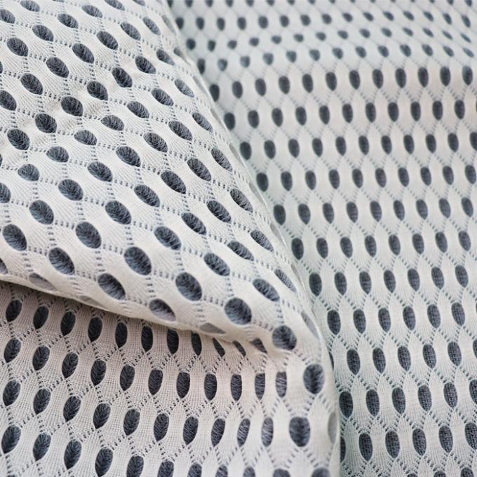 3mm 3d 스페이저 직물 50in에서 60in 블랙 컬러 가이드 호흡 Mesh 물질 1